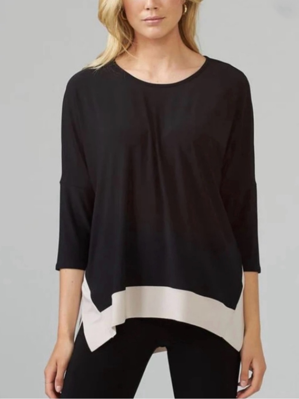 JOSEPH RIBKOFF Black & Sand LDS Tip Blouse Shirt Contrast Trim Handkerchief Hem